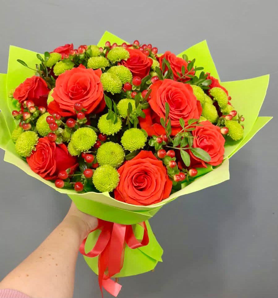 Букет цветов из: Хризантемы и Розы в Варна