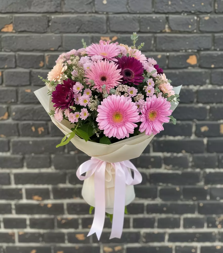 Букет цветов из: Герберы и Хризантемы в Варна