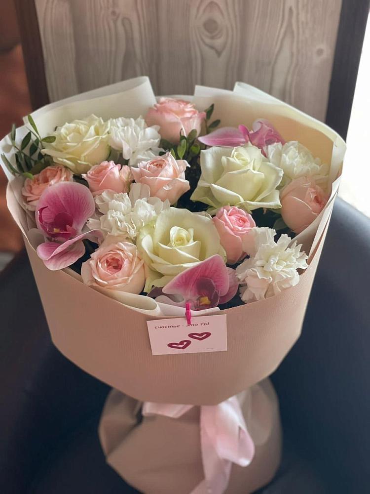 Букет цветов из: Орхидеи, Розы и Гвоздики в Варна