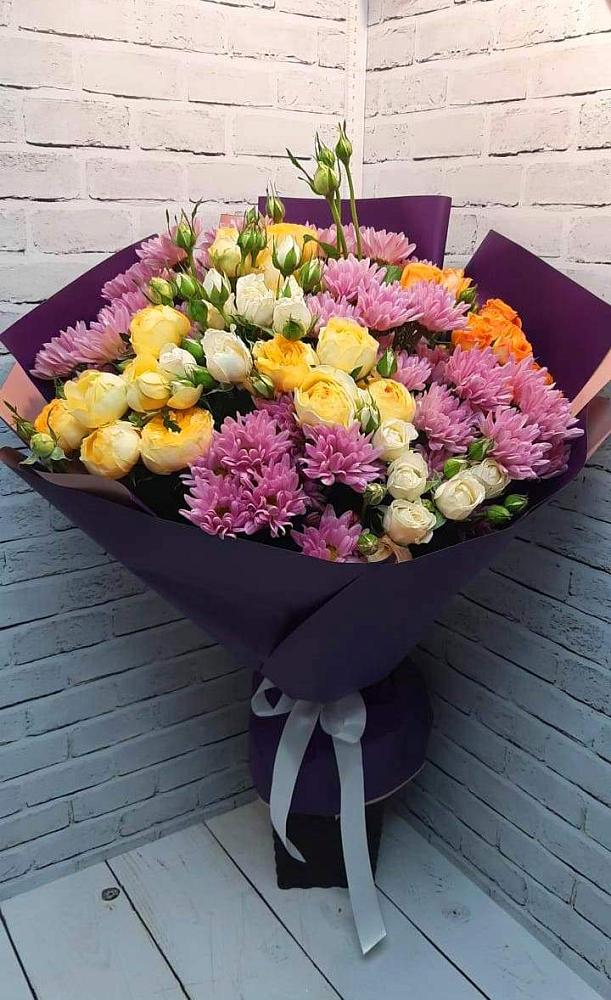 Букет цветов из: Хризантемы и Розы в Варна