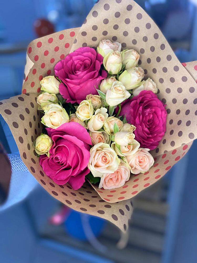 Букет цветов из: Розы в Варна