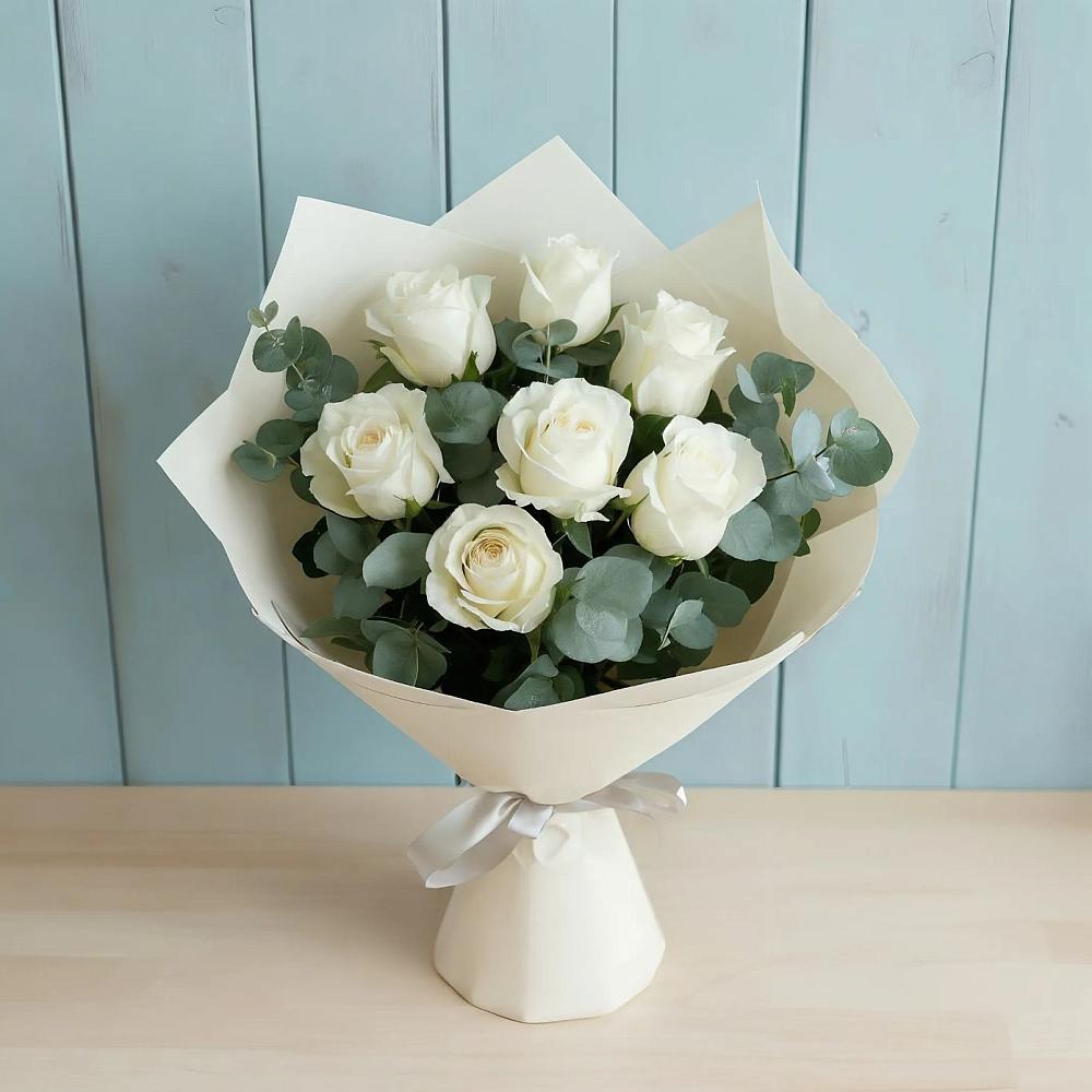 Букет Белые розы в Эвкалипте в Варна