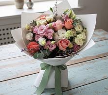 Букет цветов из:  Розы, Лизиантусы и Гвоздики в Варна