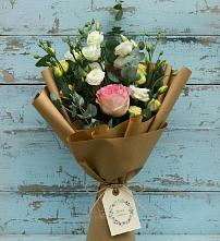 Букет цветов из:  Розы и Лизиантусы в Варна