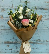 Букет цветов из:  Розы и Лизиантусы в Варна